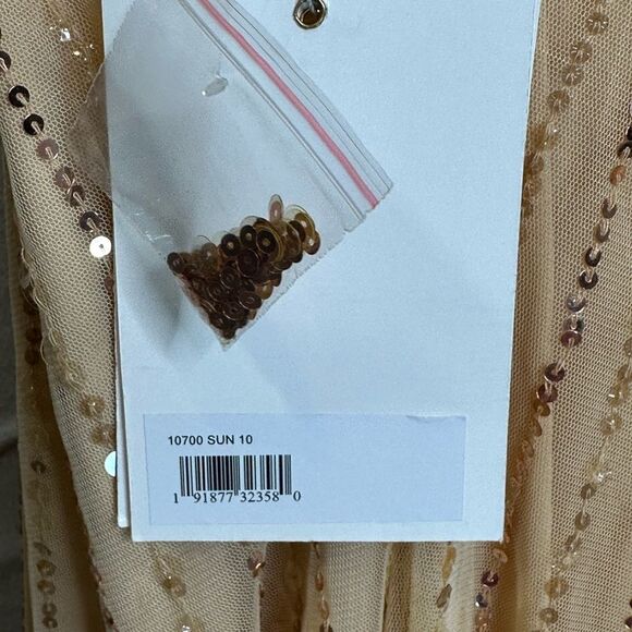 Mac Duggal Gold Maxi Dress - Picture 12 of 12